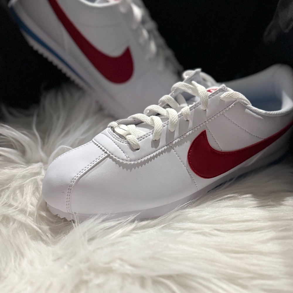 Nike Classic White and Red Shoes